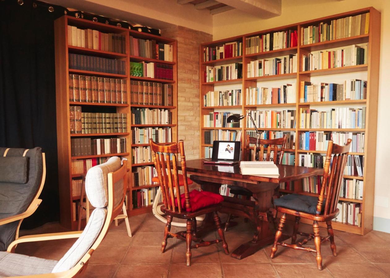 Montecassiano Il Gallo Silvestre - Bed&Books מראה חיצוני תמונה